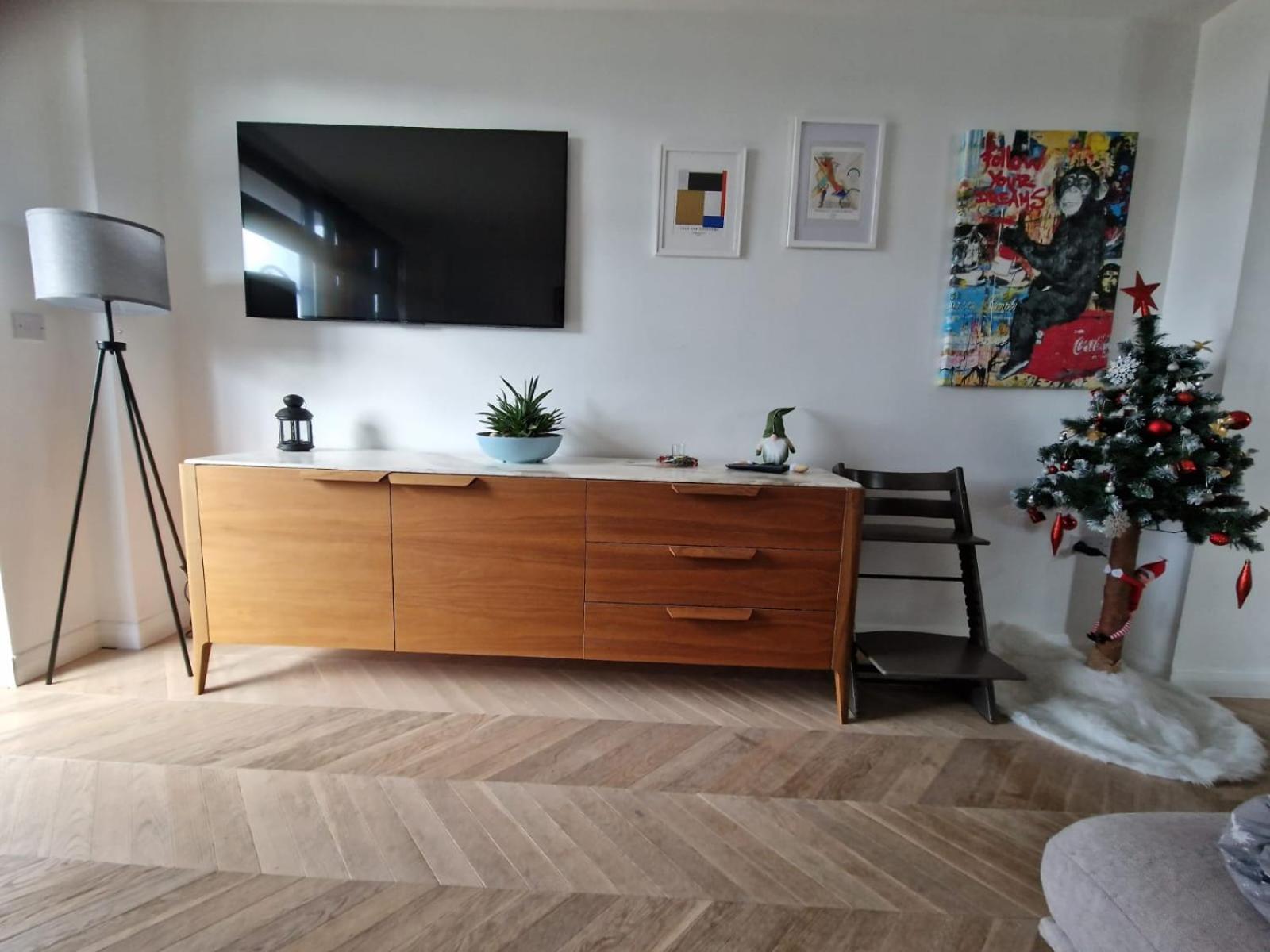 Cosy 1 Bedroom Apartment With Balcony Near Chiswick Londra Esterno foto